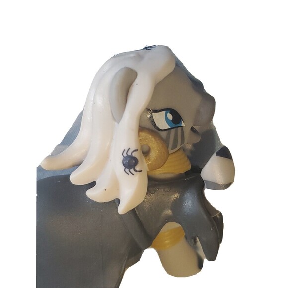 My Little Pony G4 Zecora Nightmare Night Mini Figure With Cape - Picture 6 of 10